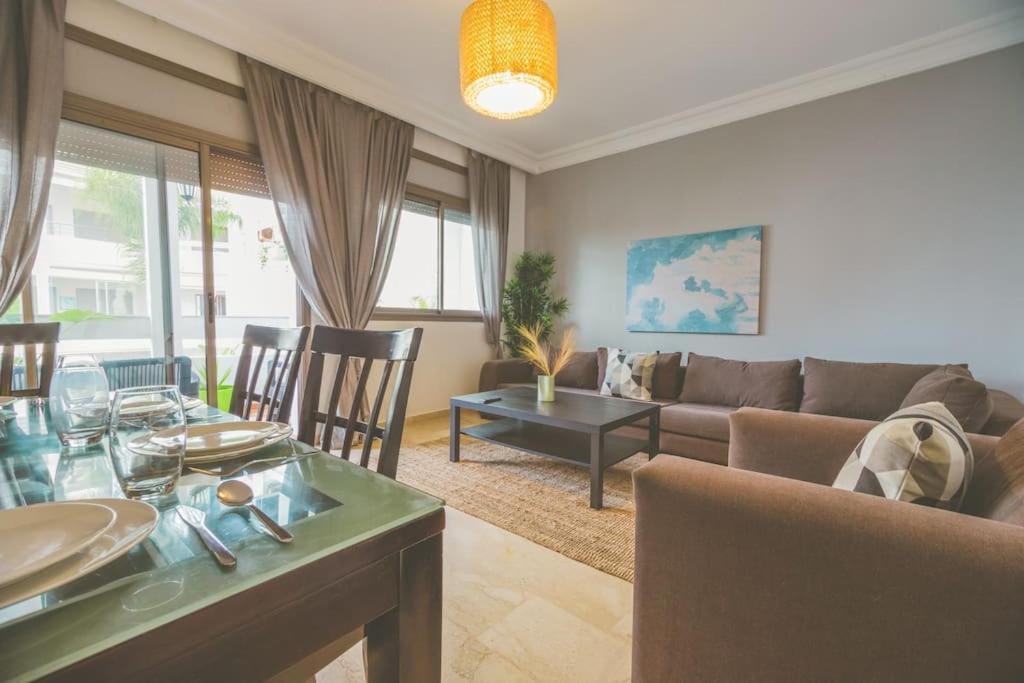 Lovely 2 Bedroom Vacation Home With Pool/Beach Схират Екстериор снимка